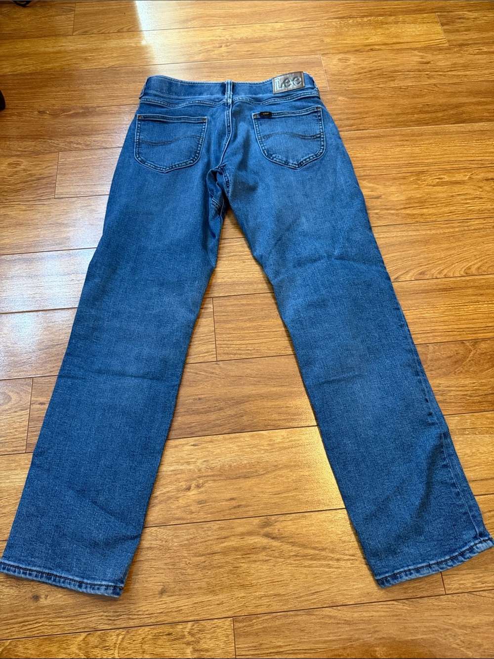 Lee Men's Extreme Motion MVP Athletic Fit Straight Jeans 30x32 - Picture 5 of 10
